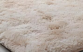 在使用地毯的時候，應(yīng)注意什么呢？